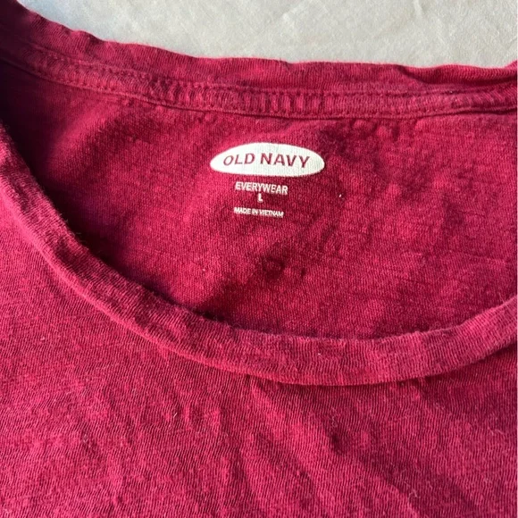 Old Navy Deep Red Casual Top - Picture 2 of 3